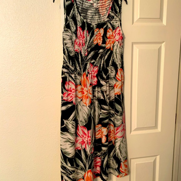 SOLD Croft & Barrow ladies calf length midi sleeveless dress - Picture 1 of 12